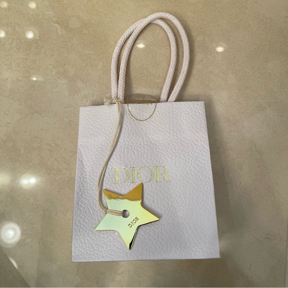 Dior Charm Bracelet 7.75” SilverTone Toggle Clasp Beauty Bundle Mini Addict Lip - Picture 13 of 14